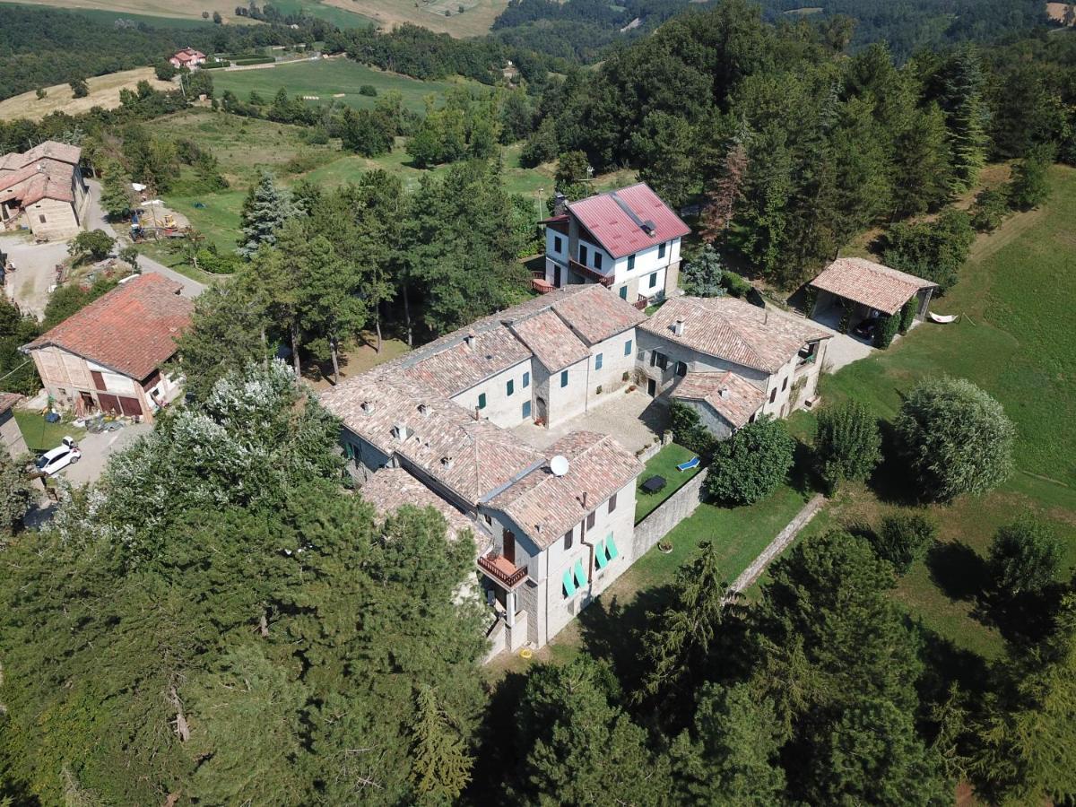 La Corte Bonomini Panzió Neviano degli Arduini Kültér fotó