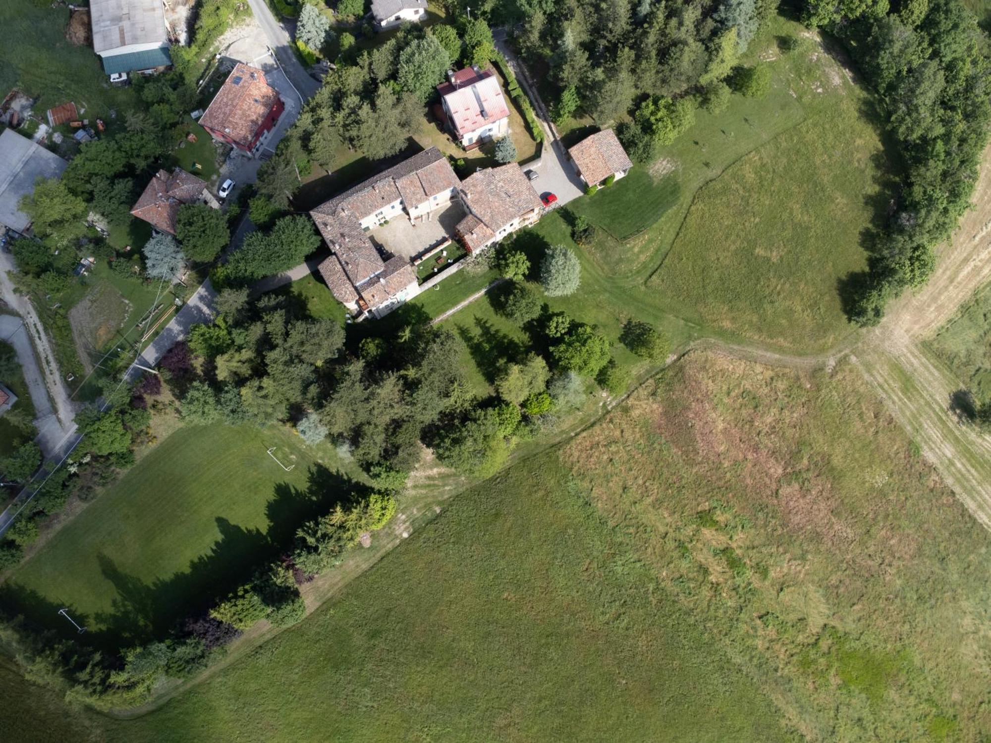 La Corte Bonomini Panzió Neviano degli Arduini Kültér fotó