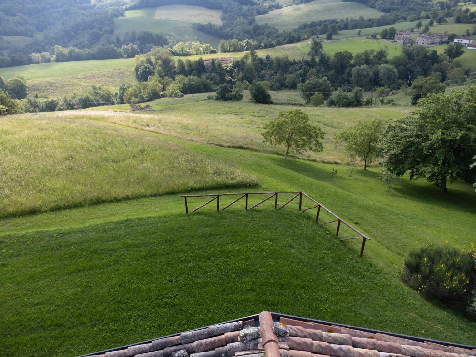 La Corte Bonomini Panzió Neviano degli Arduini Kültér fotó