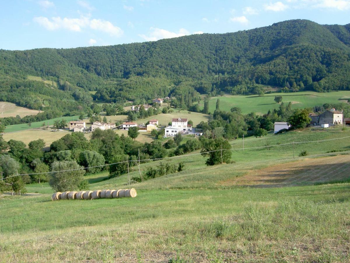 La Corte Bonomini Panzió Neviano degli Arduini Kültér fotó