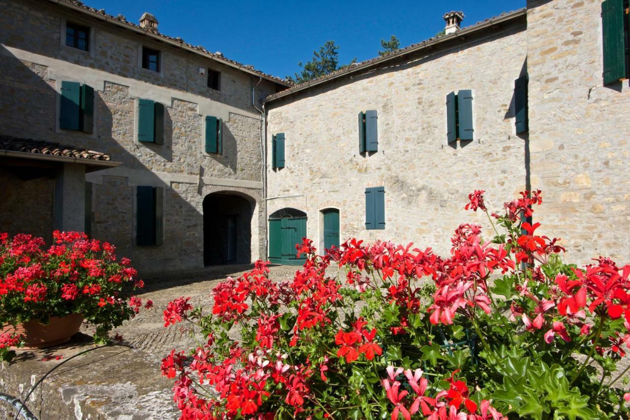 La Corte Bonomini Panzió Neviano degli Arduini Kültér fotó